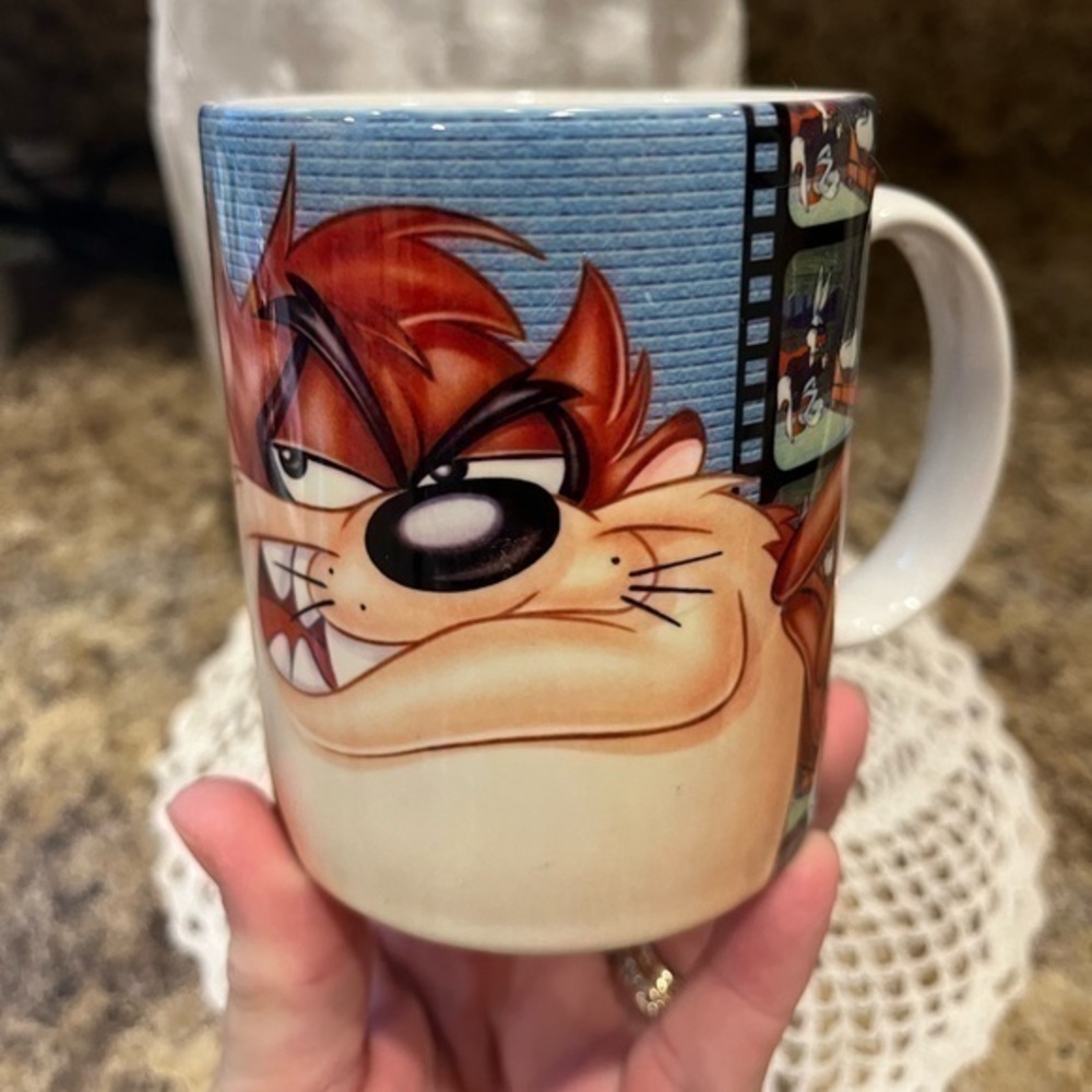 Vintage Looney Tunes, classic collection Tasmanian devil & Bugs Bunny coffee mug